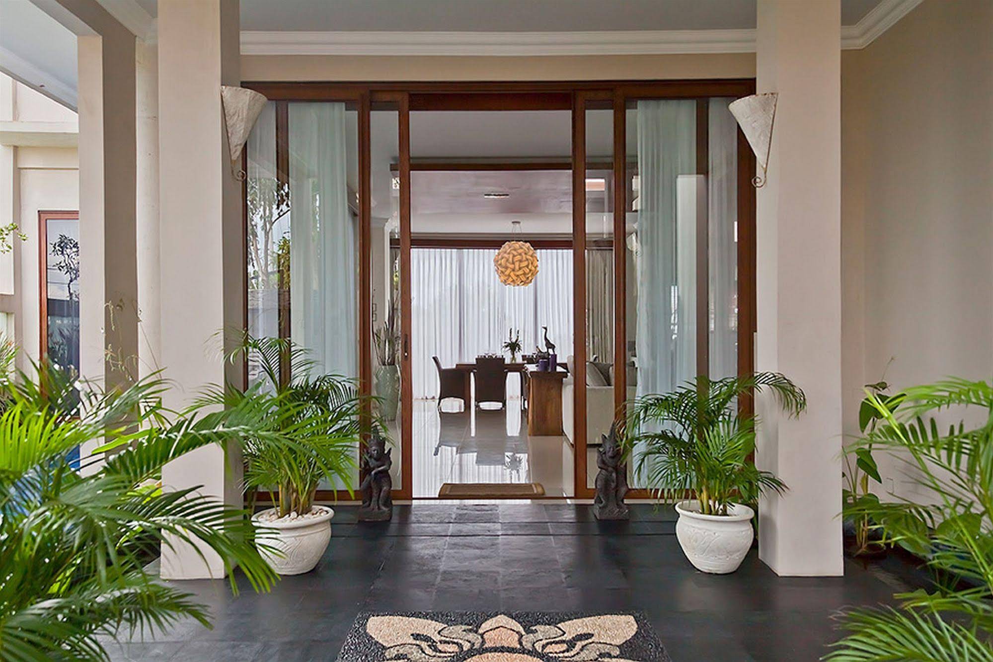 Villa Sky House