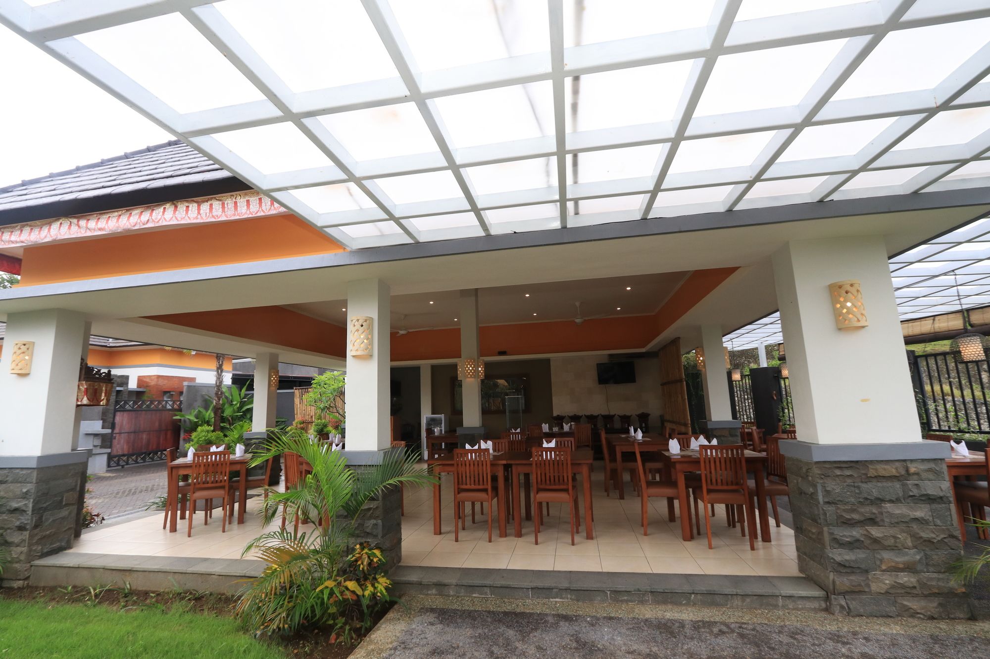 Villa Garden Umah D’Kampoeng