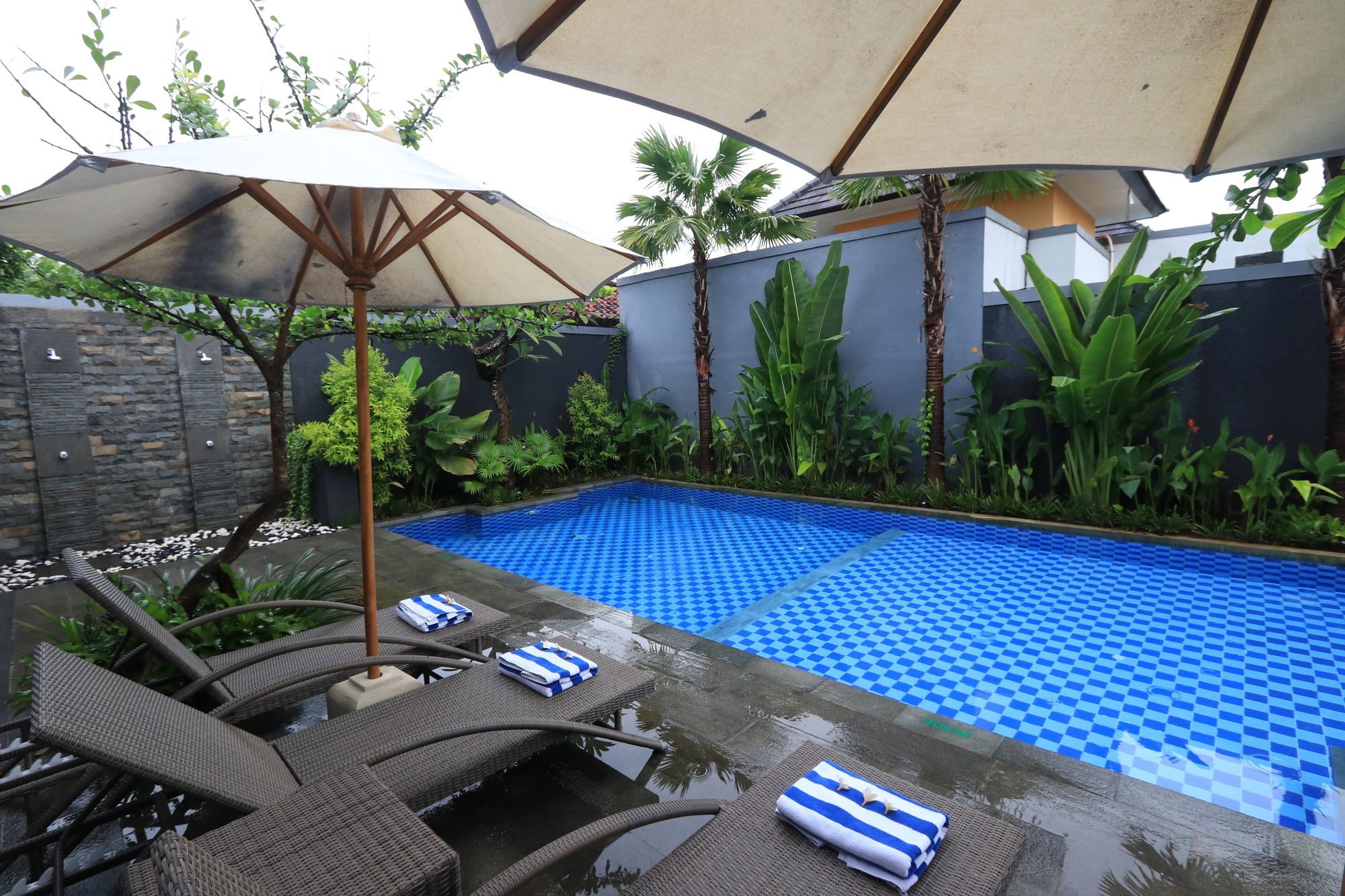 Villa Garden Umah D’Kampoeng