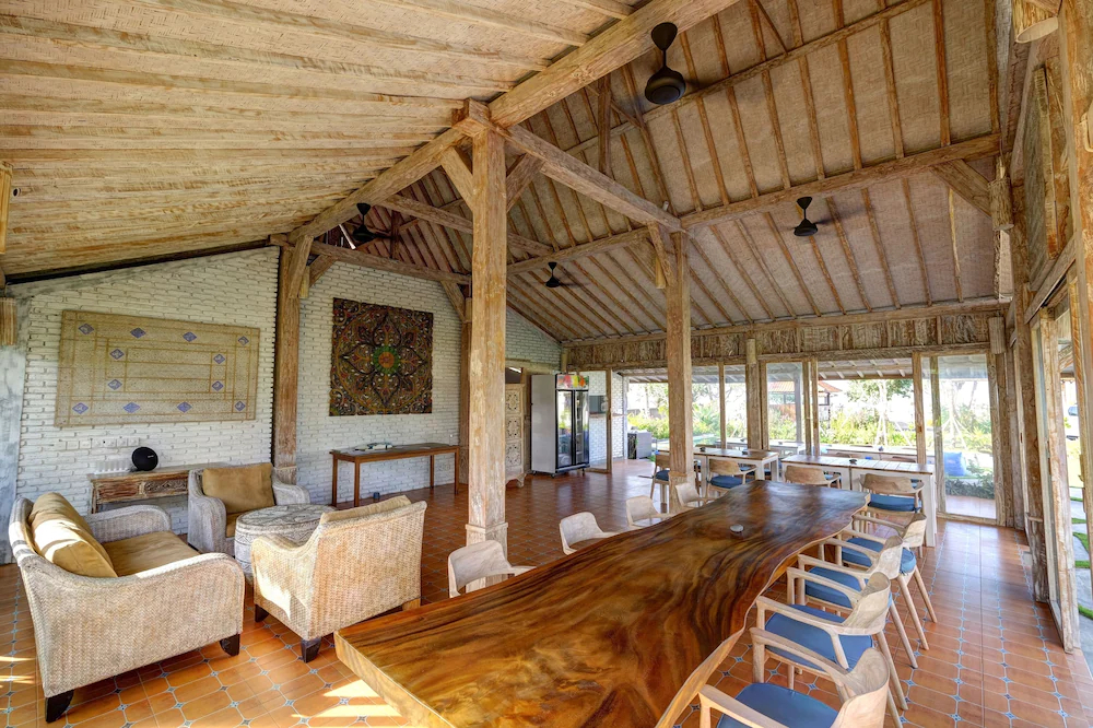 Wide Sands Beach Retreat
