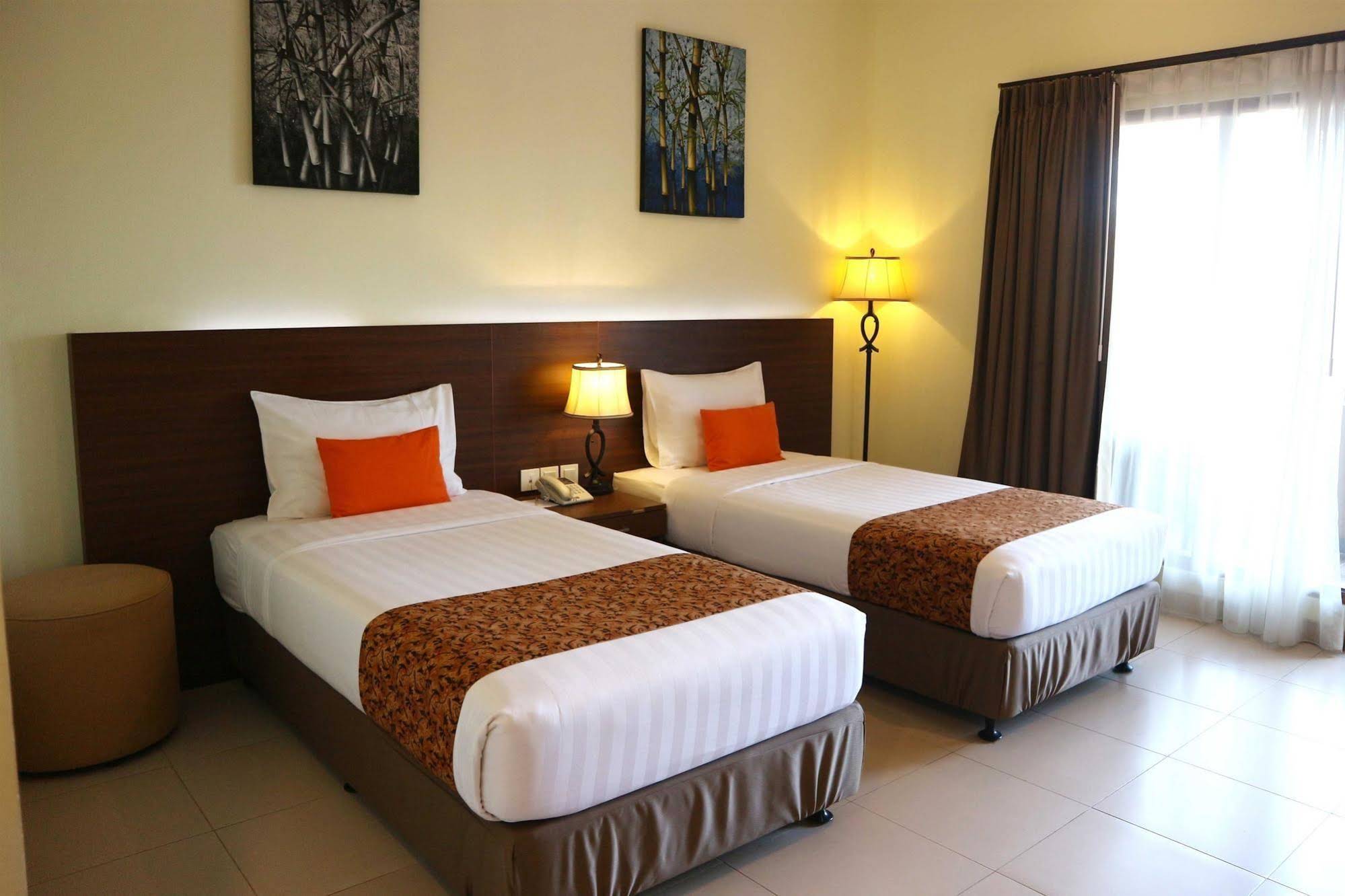Golden Tulip Essential Belitung