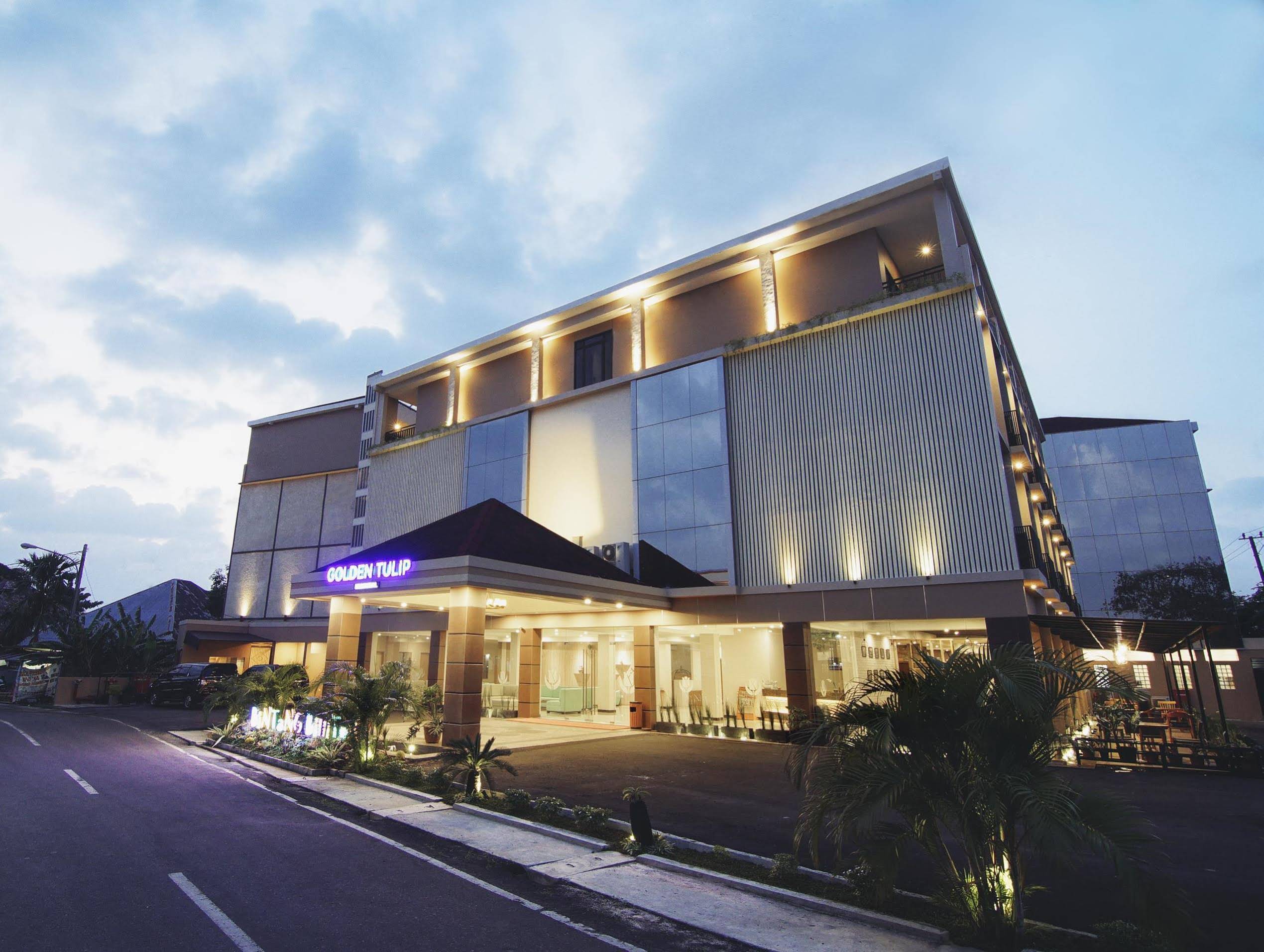 Golden Tulip Essential Belitung