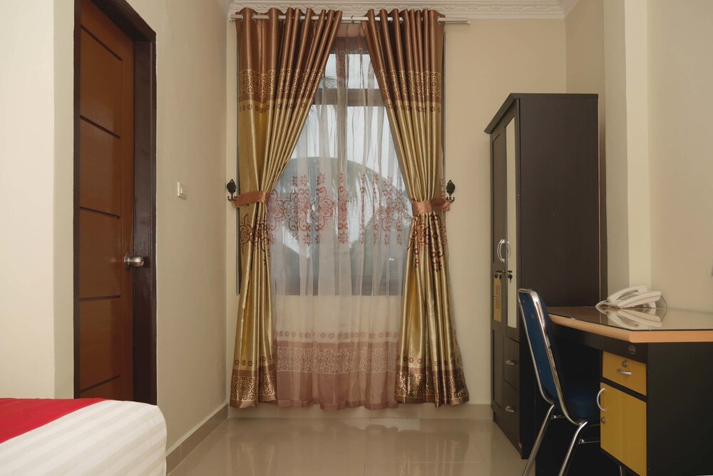 Joyful Hotel By OYO Rooms