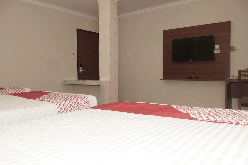 Joyful Hotel By OYO Rooms