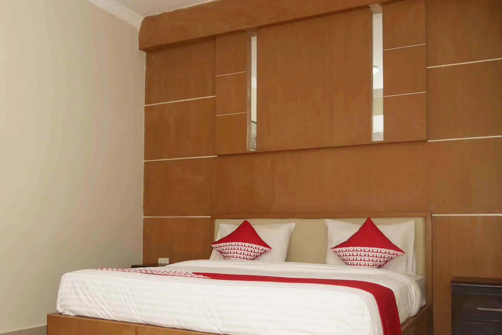 Joyful Hotel By OYO Rooms