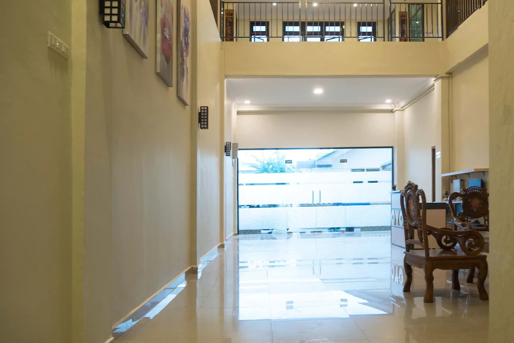 Joyful Hotel By OYO Rooms