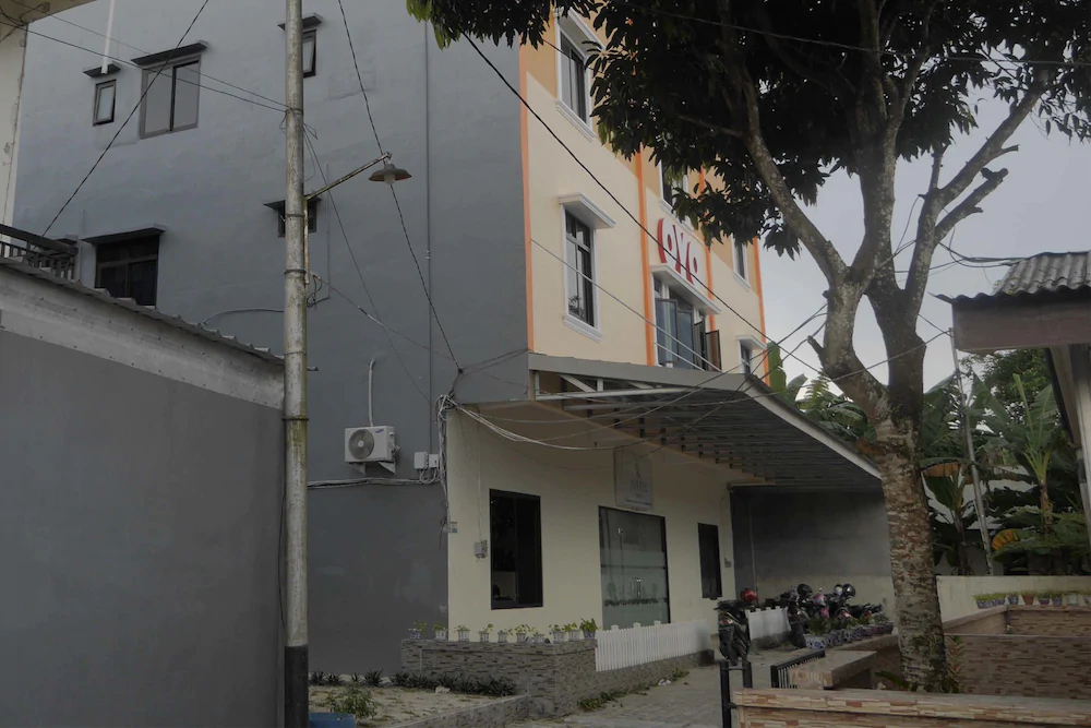 Joyful Hotel By OYO Rooms