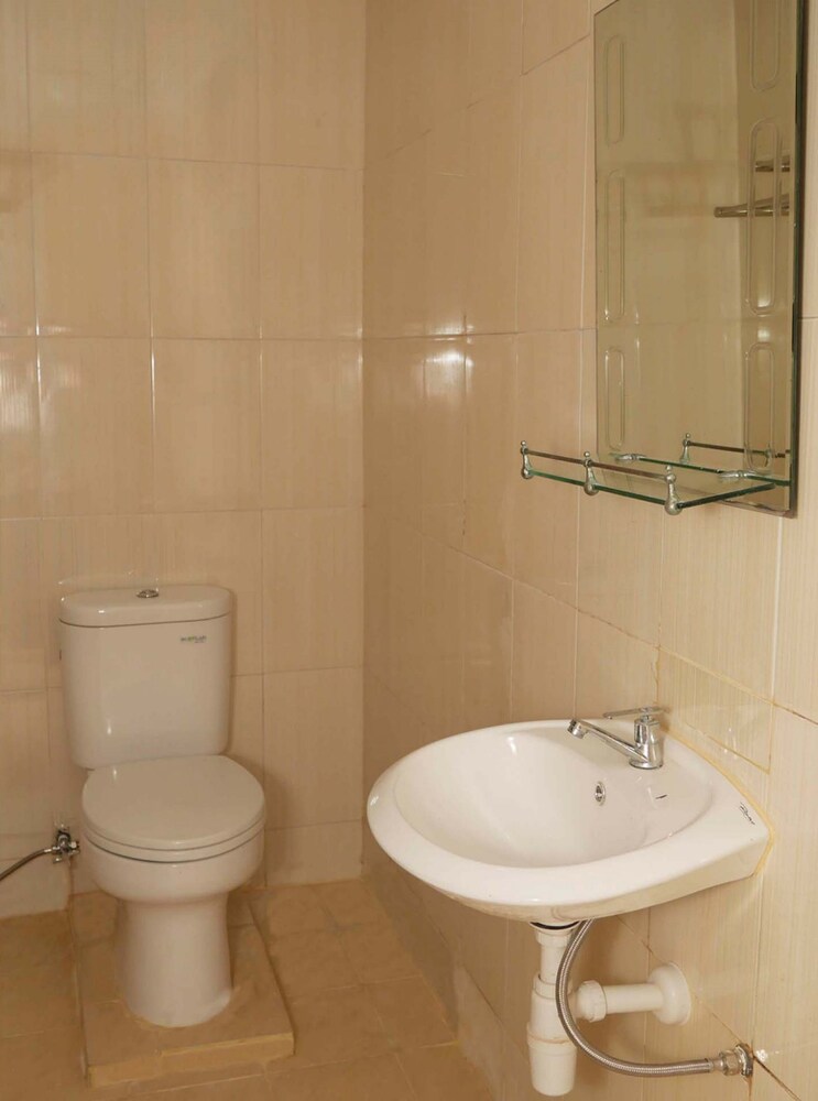 Joyful Hotel By OYO Rooms