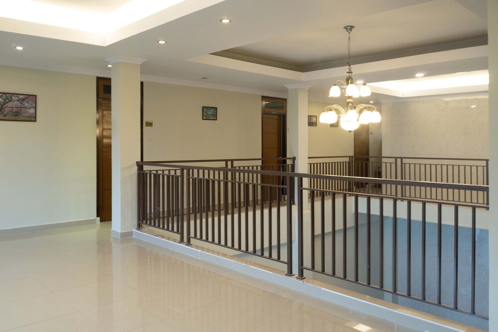 Joyful Hotel By OYO Rooms