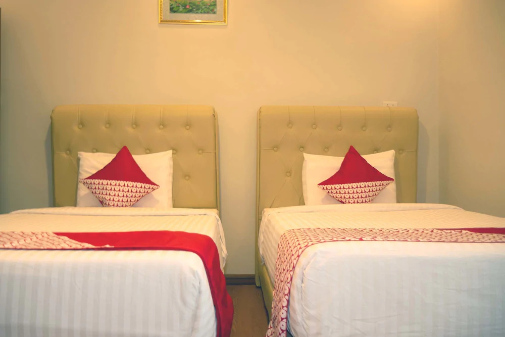 Joyful Hotel By OYO Rooms