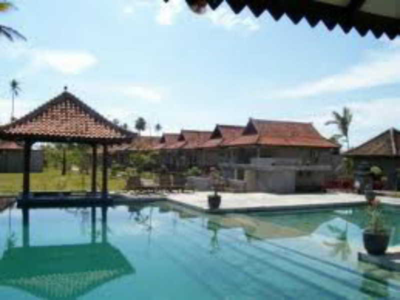 Beach Rock Resort Belitung