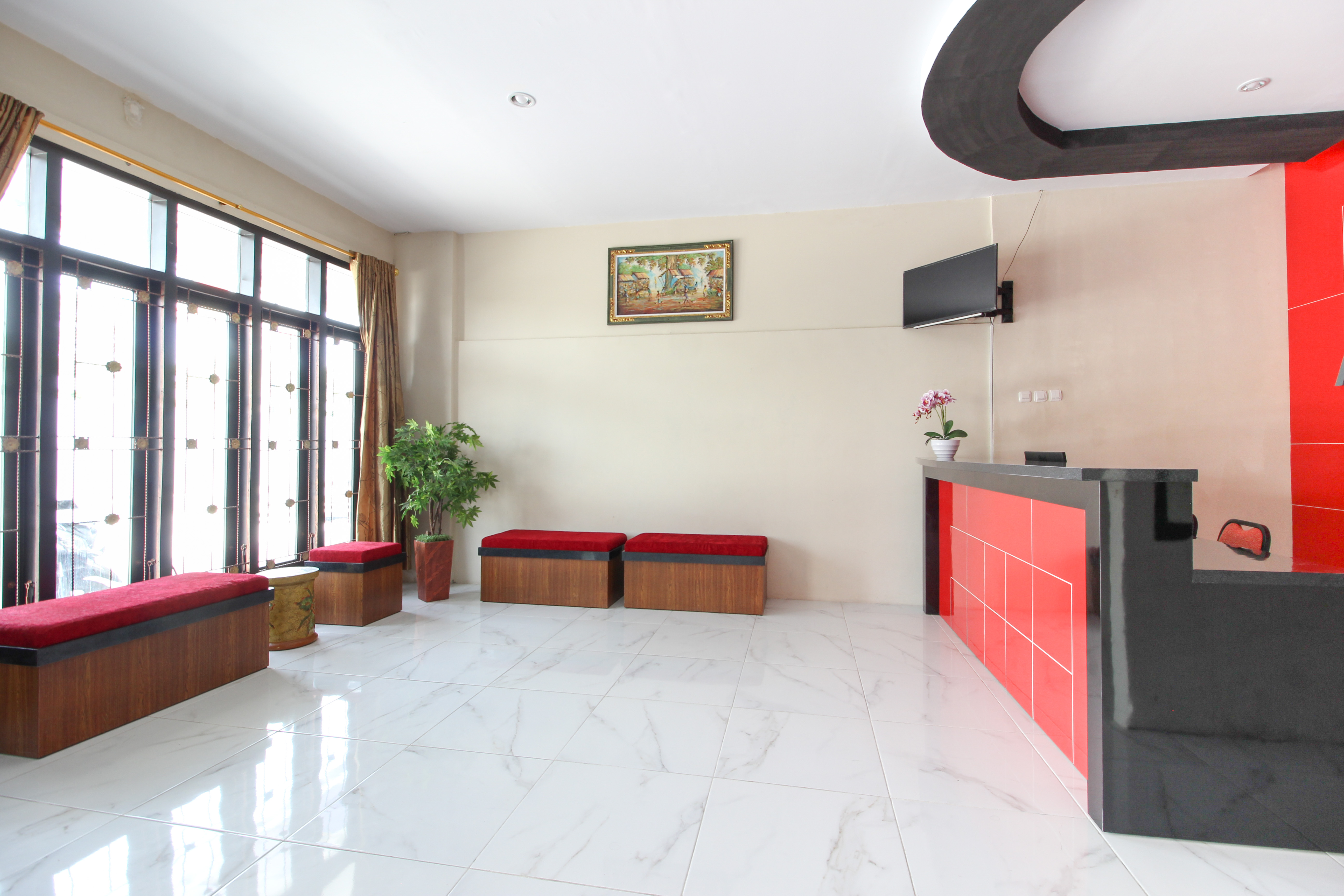 RedDoorz Near Jogja Kembali Monument 3