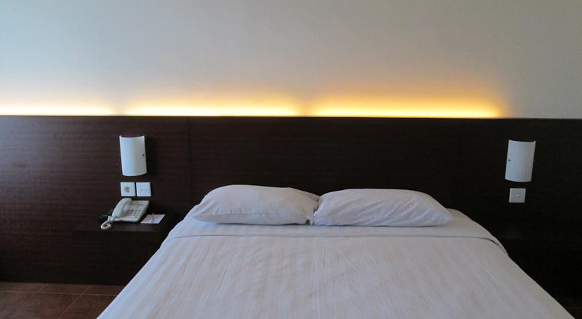 Adika Hotel Bahtera