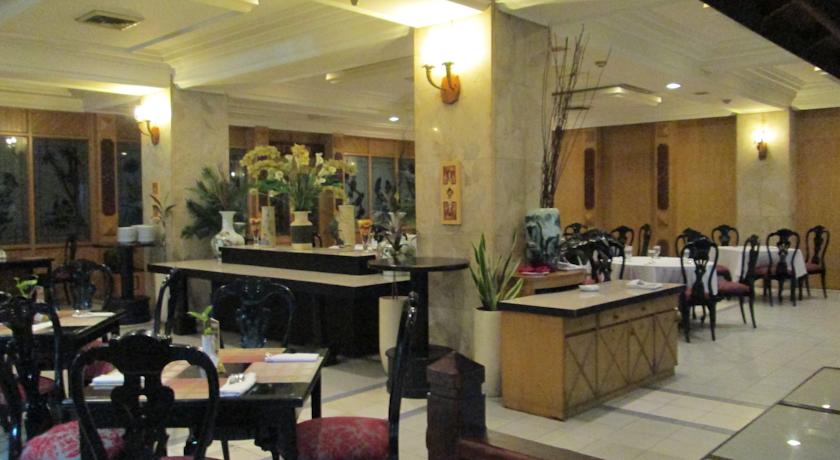 Adika Hotel Bahtera