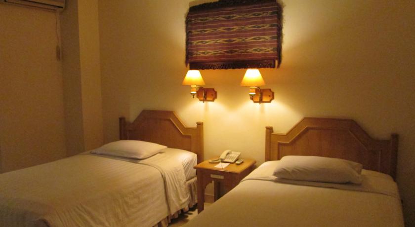 Adika Hotel Bahtera