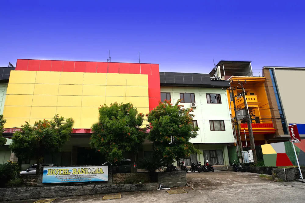 Bandara Hotel Balikpapan by OYO Rooms