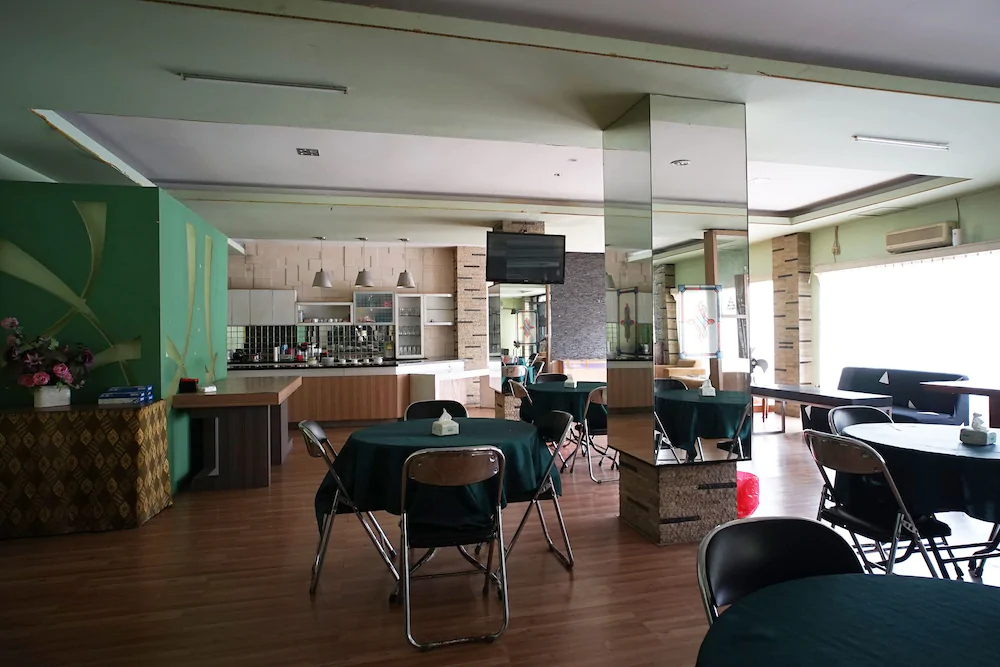 Bandara Hotel Balikpapan by OYO Rooms