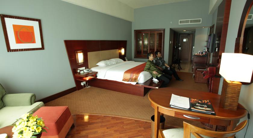 Blue Sky Hotel