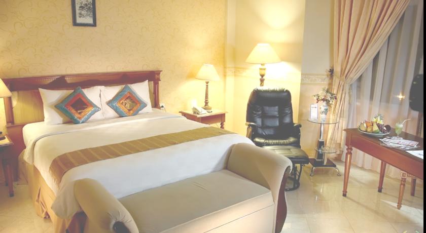 Grand Tiga Mustika