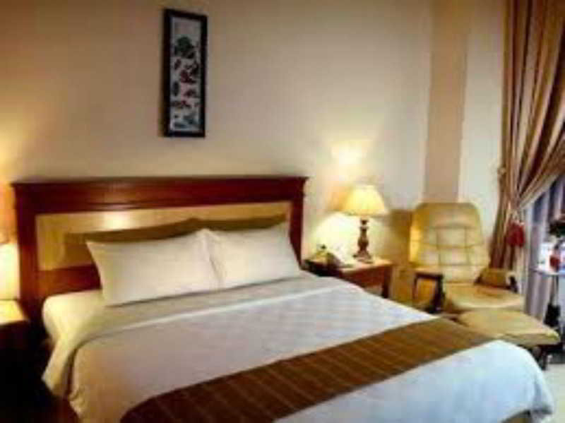 Grand Tiga Mustika