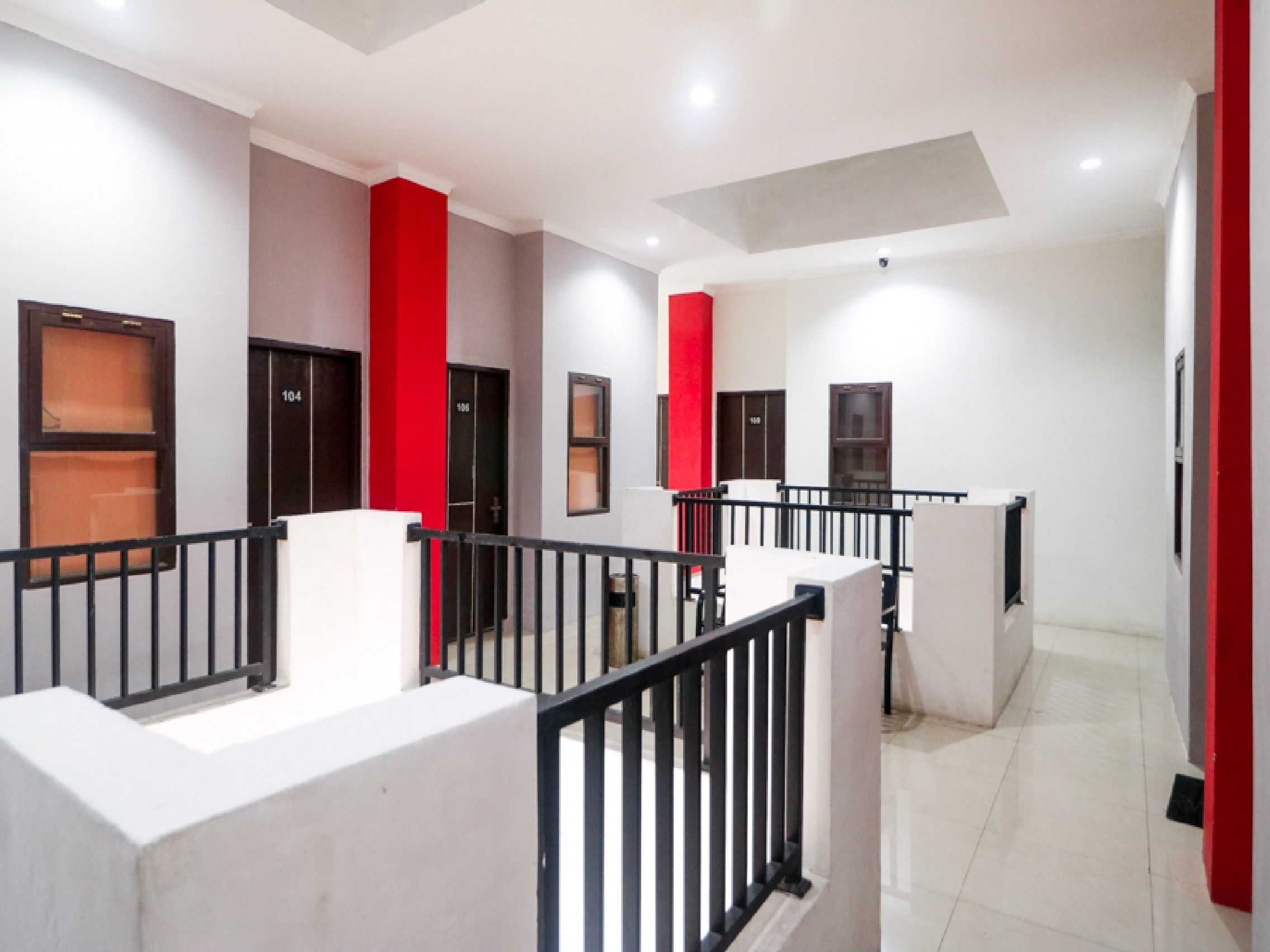 HER Mandiri Guest House by RedDoorz