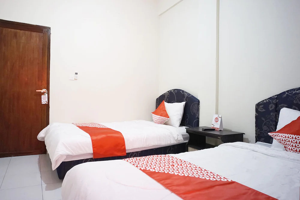 MIM Guest House Syariah by OYO Rooms