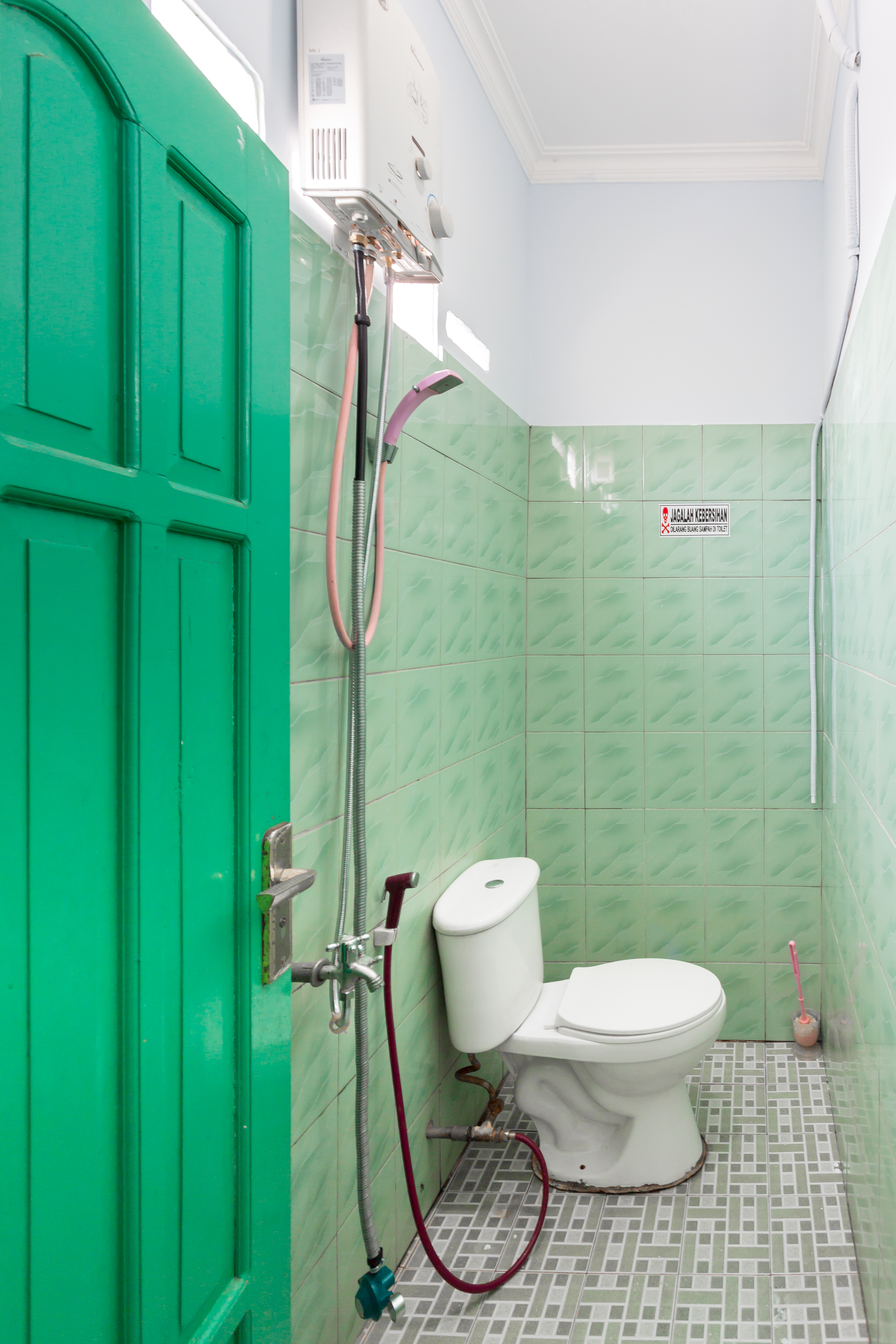 OYO 1745 Guest House Nur Aziziah 2