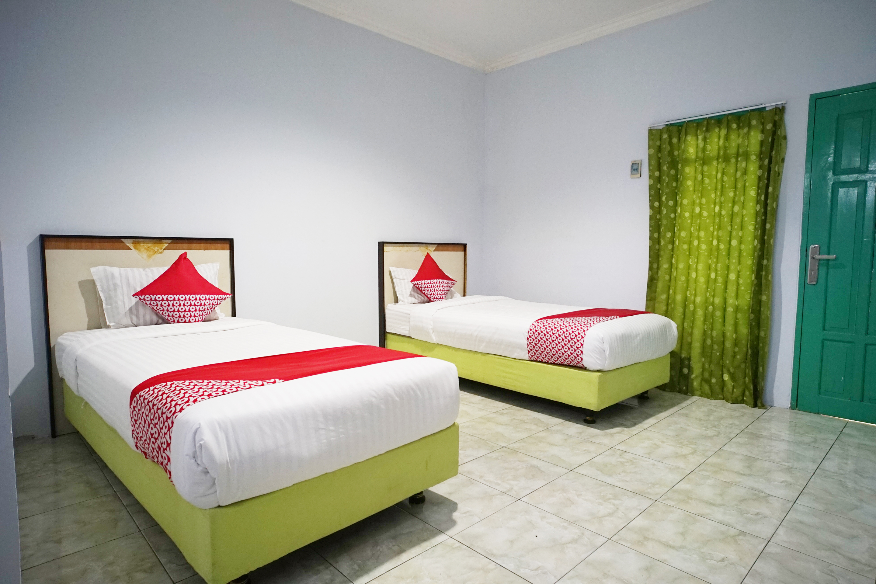 OYO 1745 Guest House Nur Aziziah 2