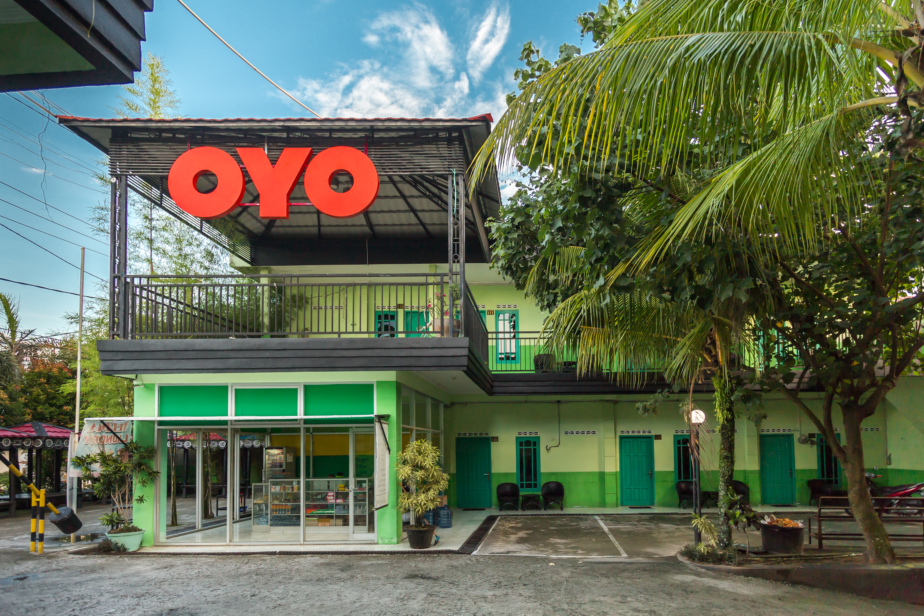 OYO 1745 Guest House Nur Aziziah 2