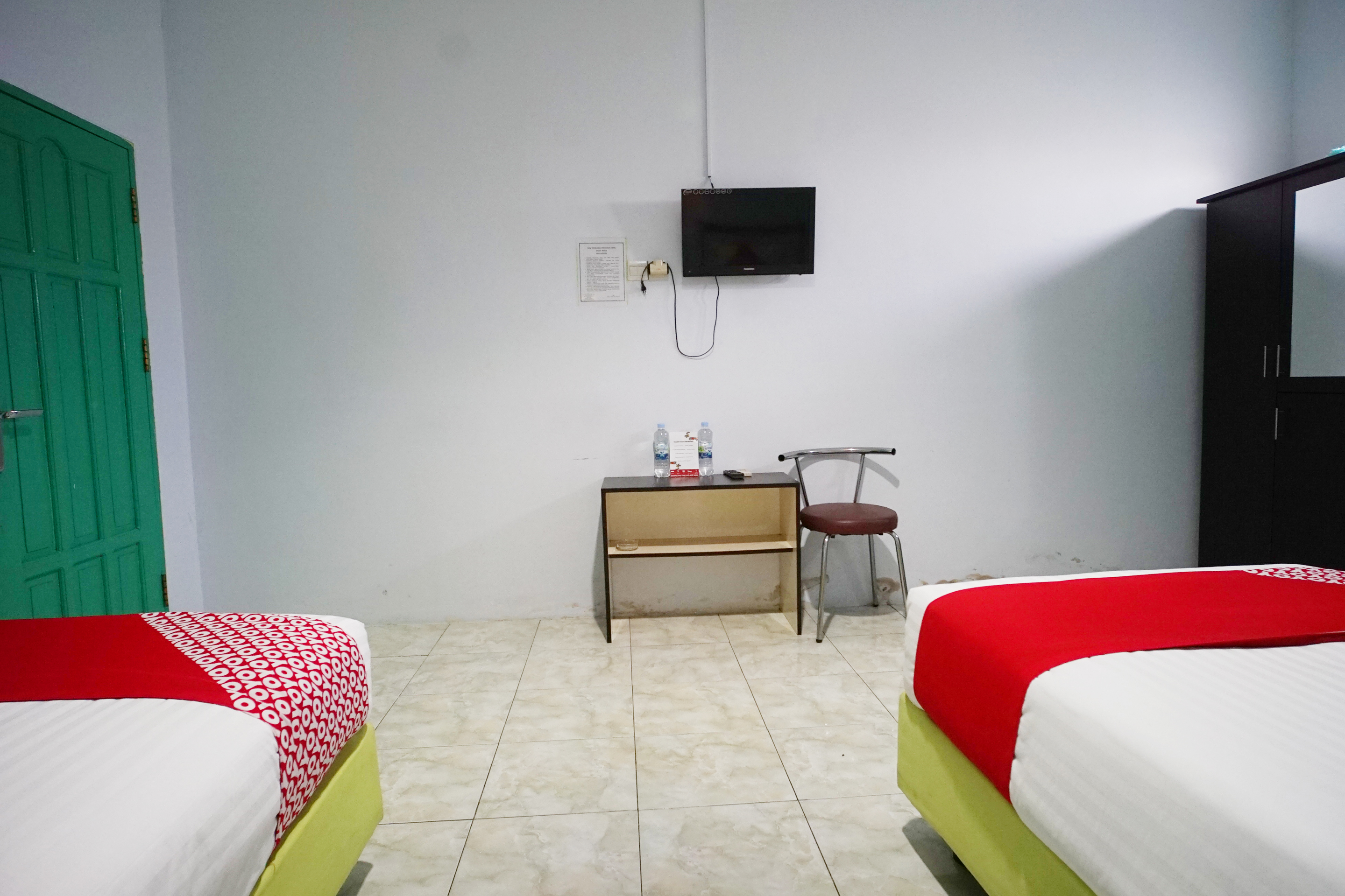 OYO 1745 Guest House Nur Aziziah 2
