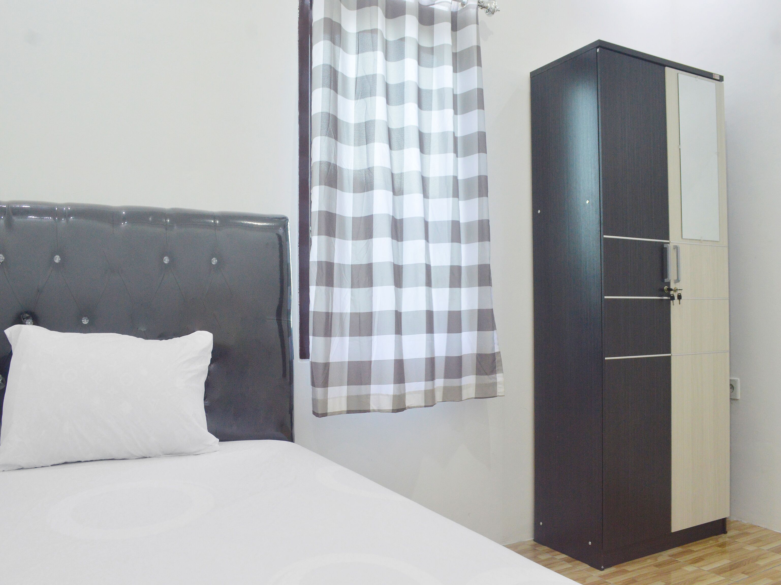 Spot On Kharisma Guest House