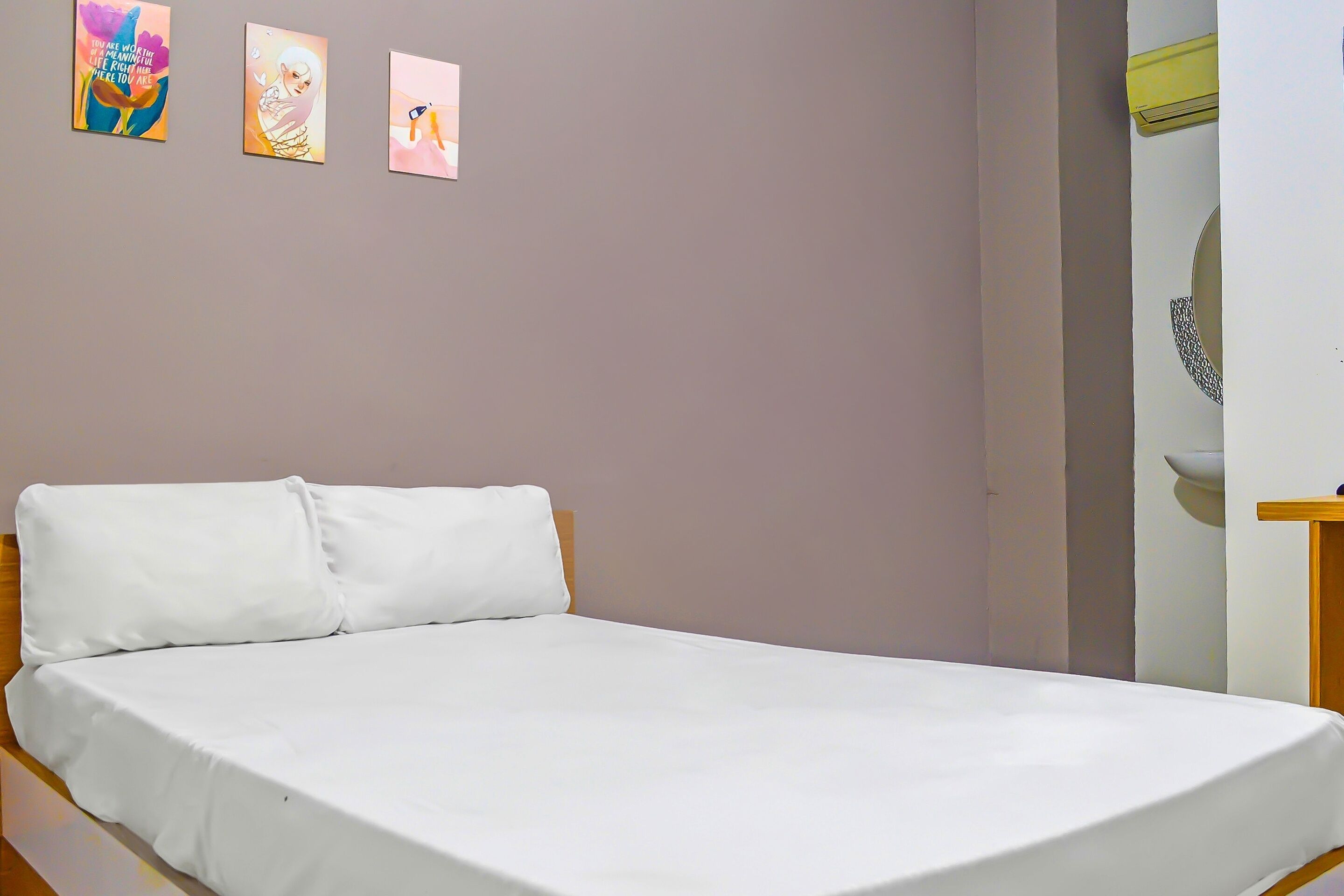 SPOT ON Red Rose Guest House