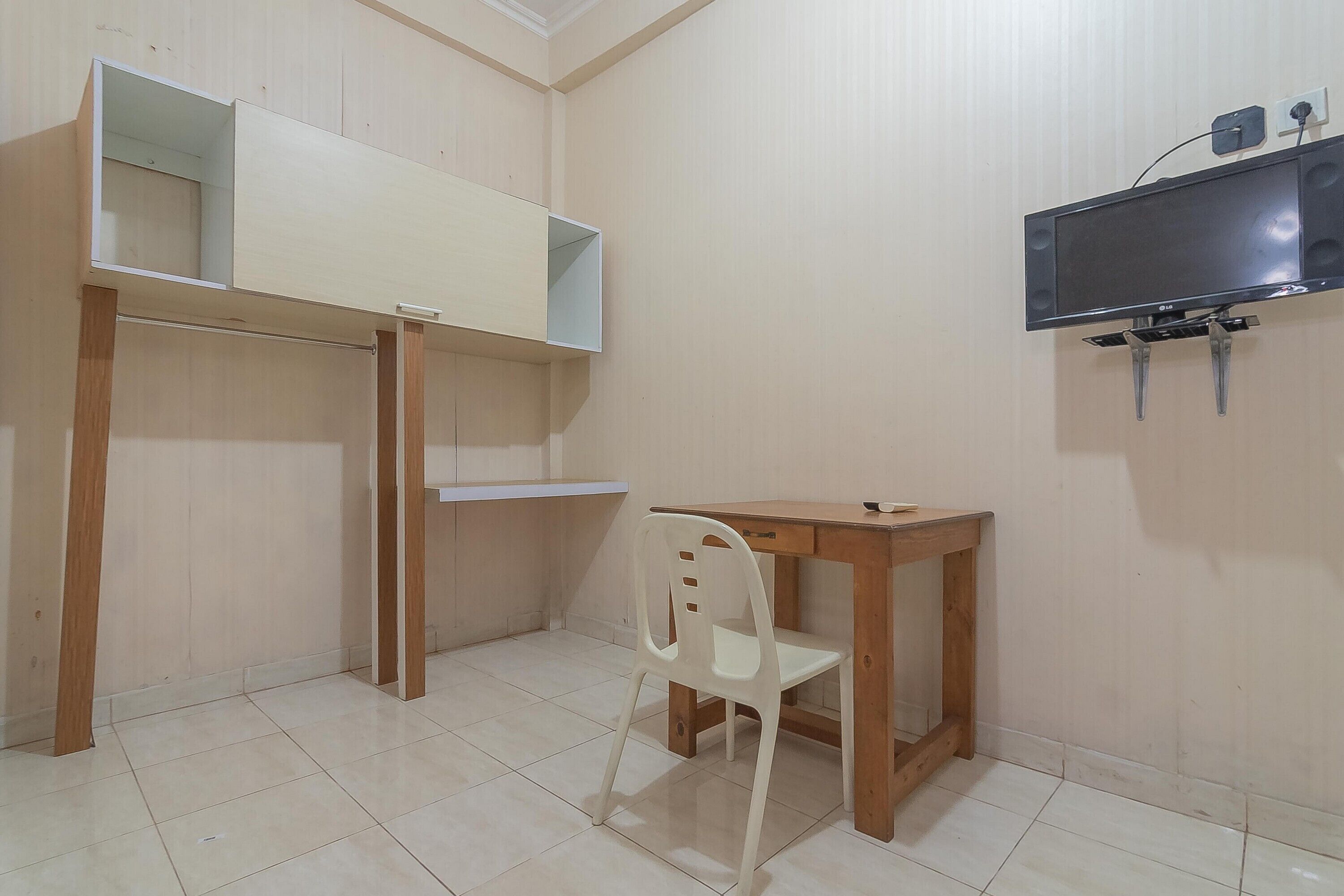 Syariah near Terminal Batu Ampar 2 by  RedDoorz