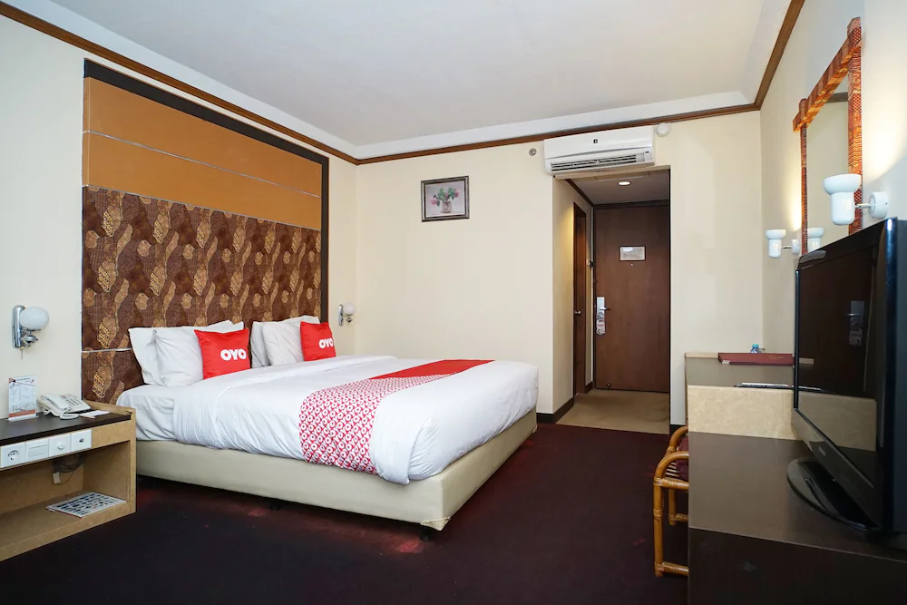 Capital O 1963 Hotel The New Benakutai