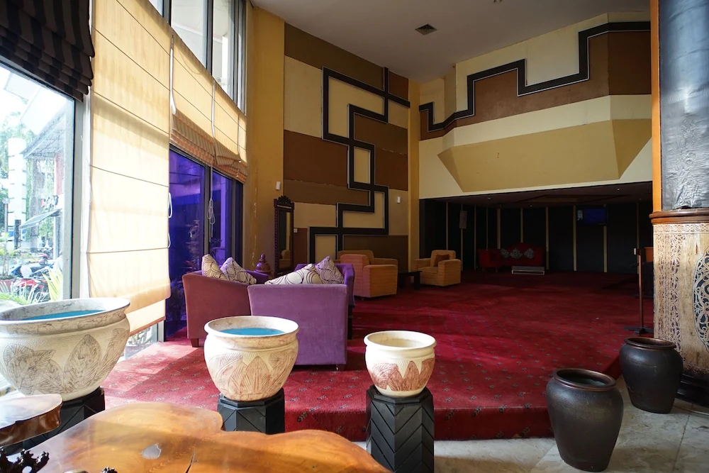 Capital O 1963 Hotel The New Benakutai