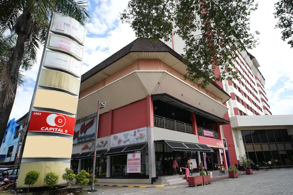 Capital O 1963 Hotel The New Benakutai
