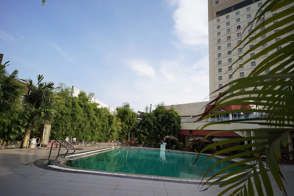 Capital O 1963 Hotel The New Benakutai