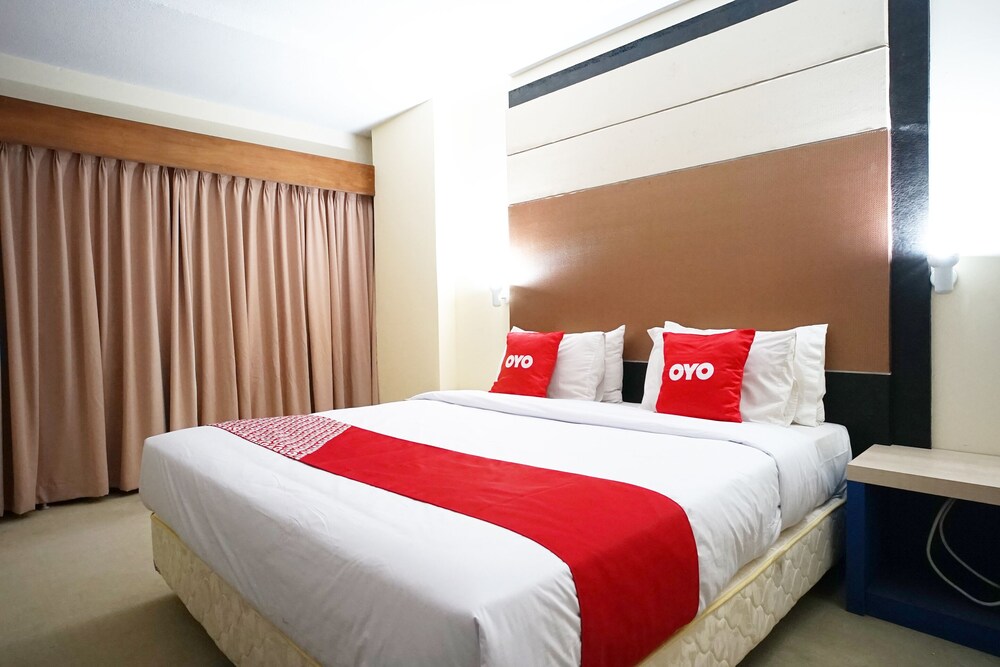 Capital O 1963 Hotel The New Benakutai