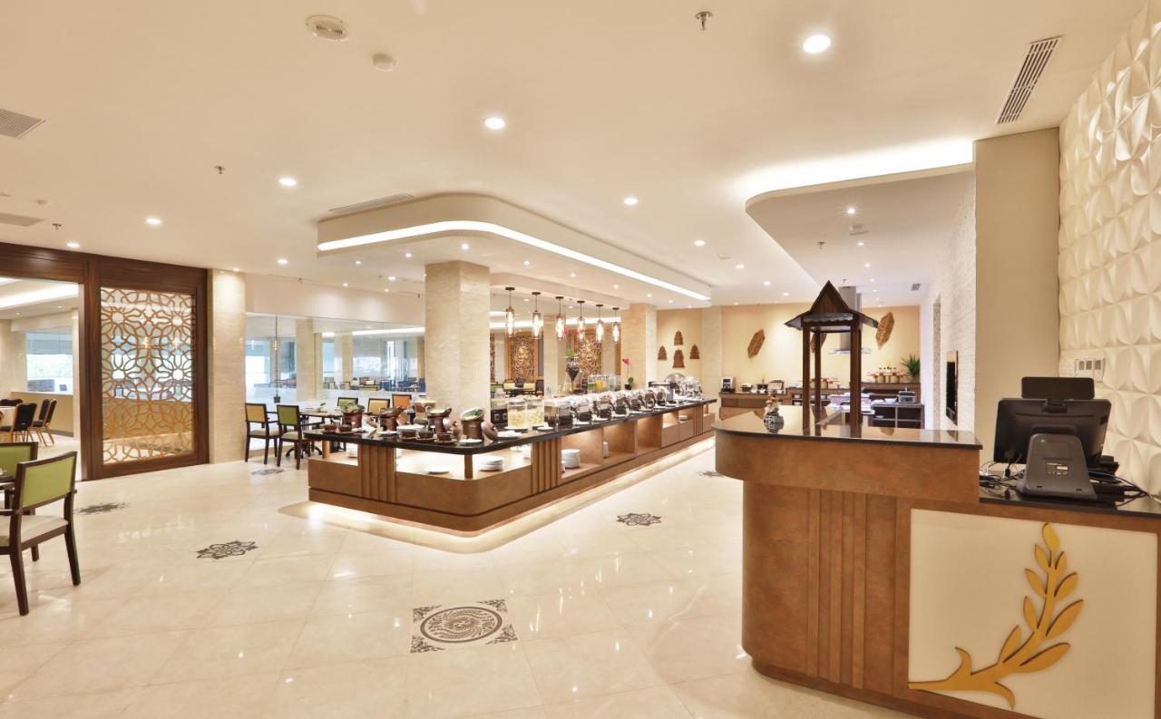 Best World Kindai Hotel