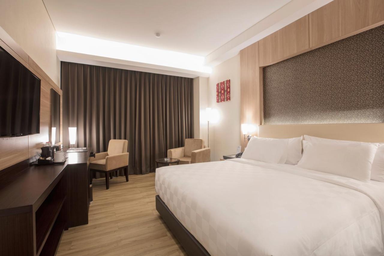 Best World Kindai Hotel