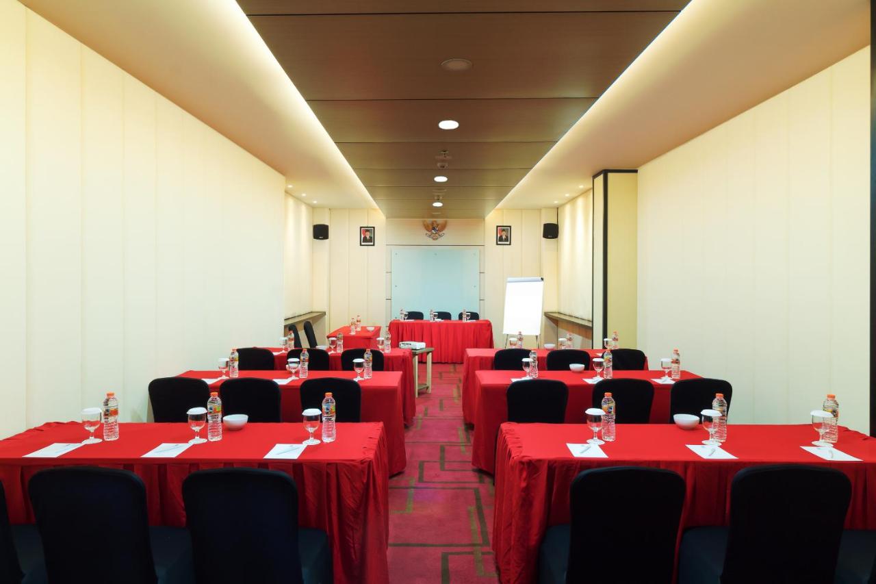 Best World Kindai Hotel