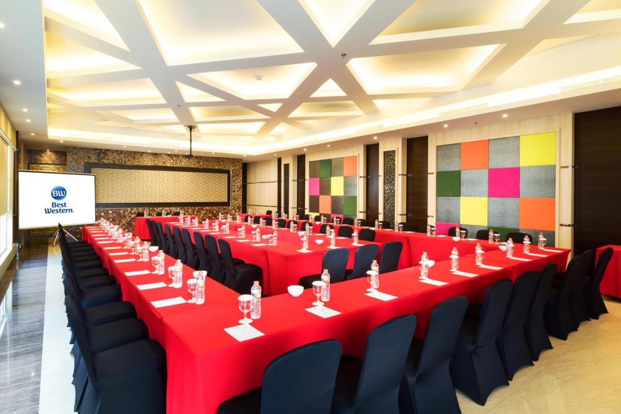 Best World Kindai Hotel