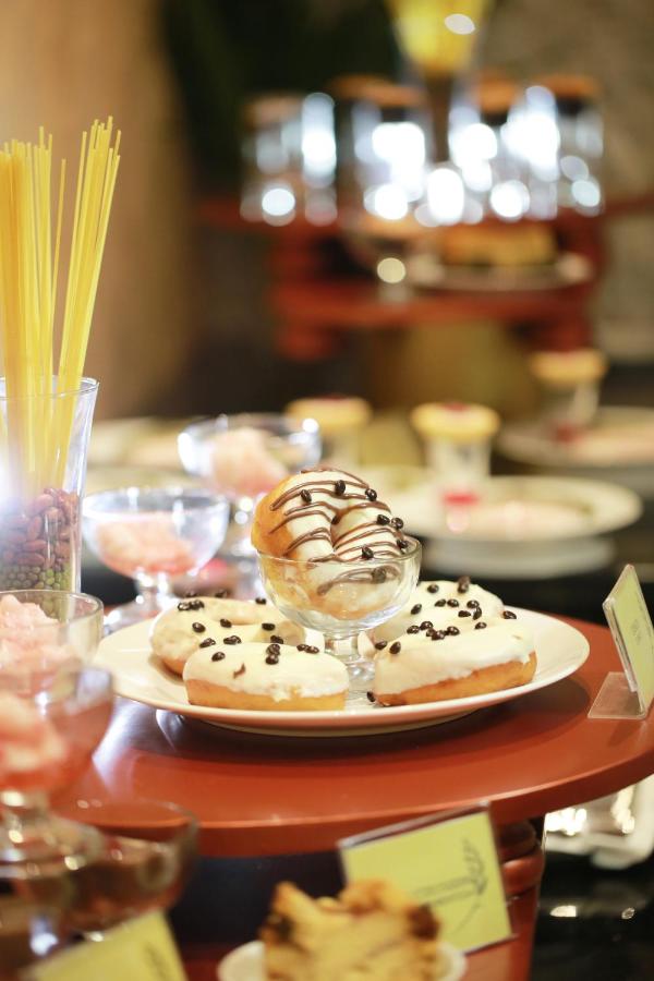 Best World Kindai Hotel