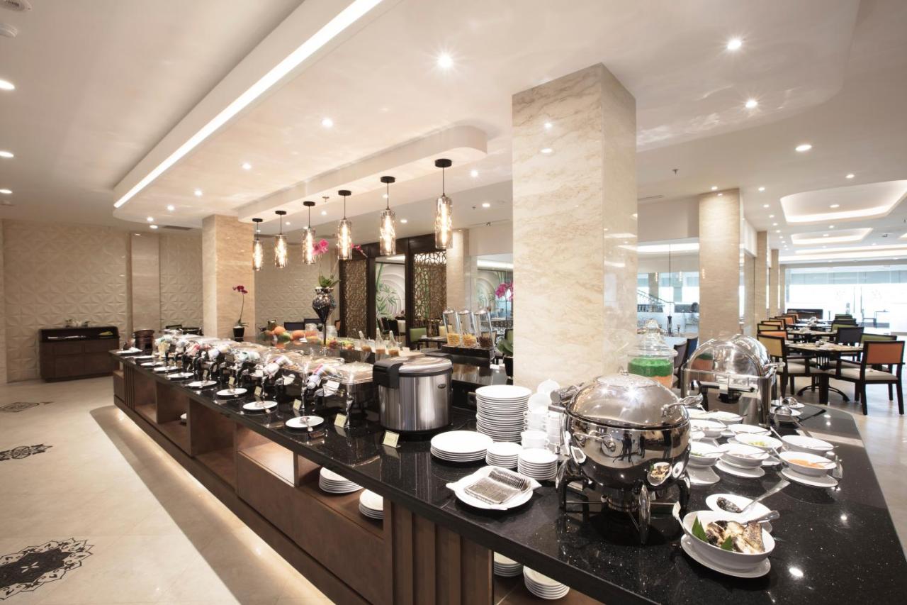 Best World Kindai Hotel
