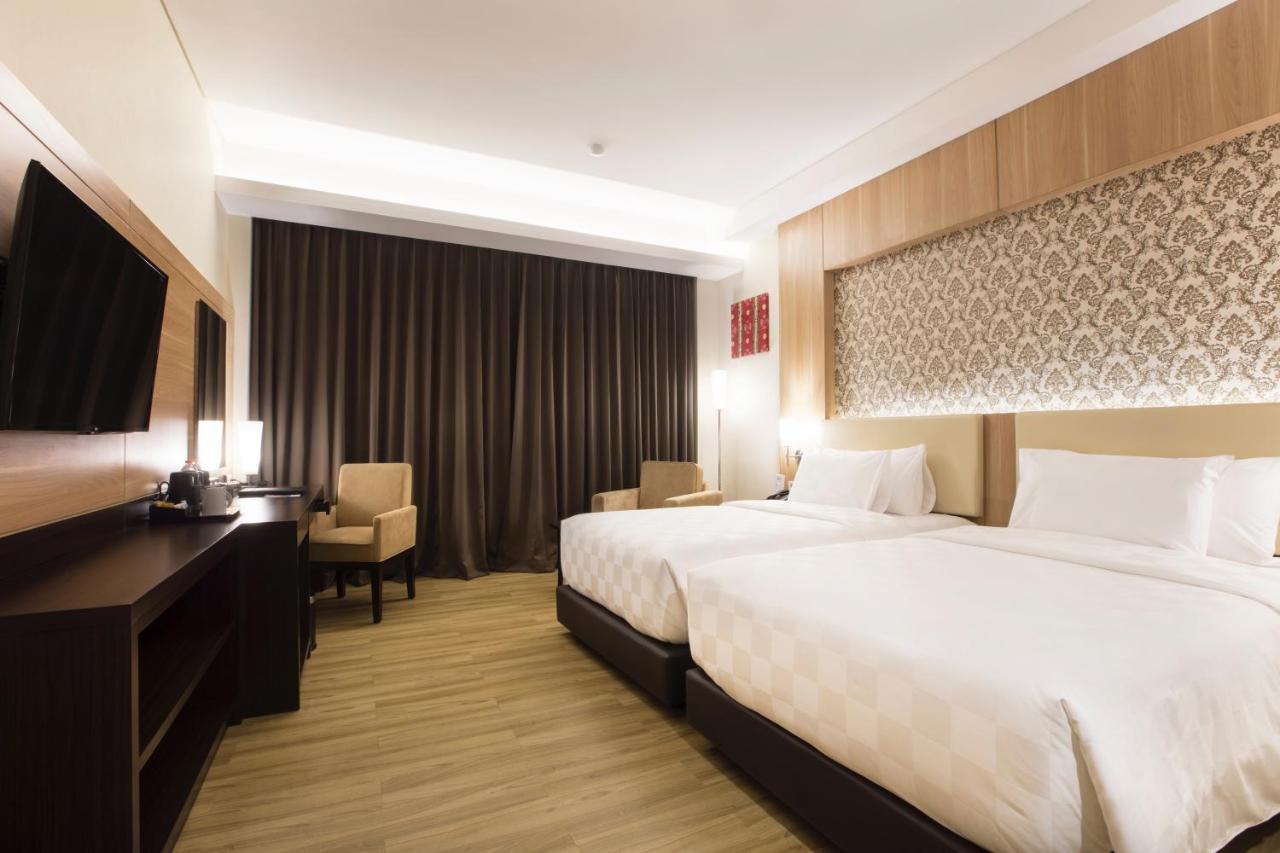 Best World Kindai Hotel