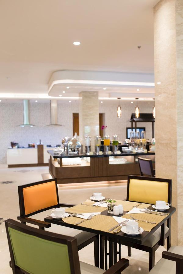 Best World Kindai Hotel
