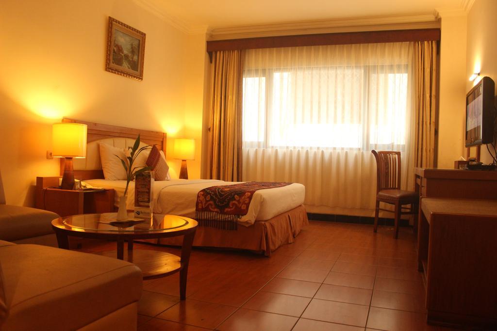 Blue Atlantic International Hotel