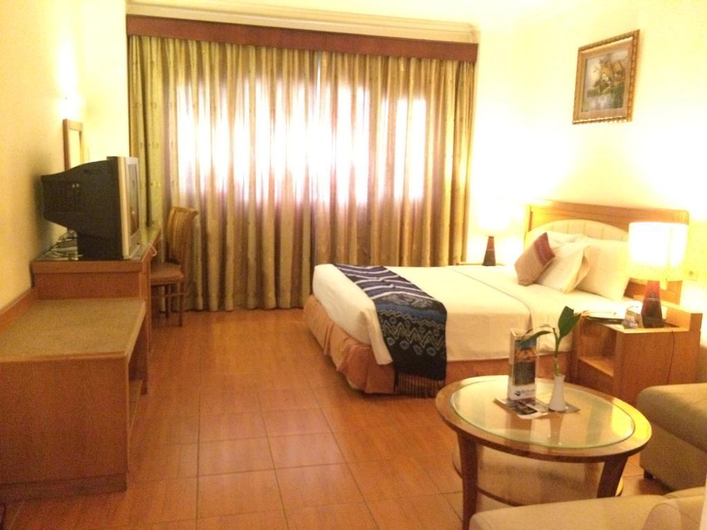 Blue Atlantic International Hotel