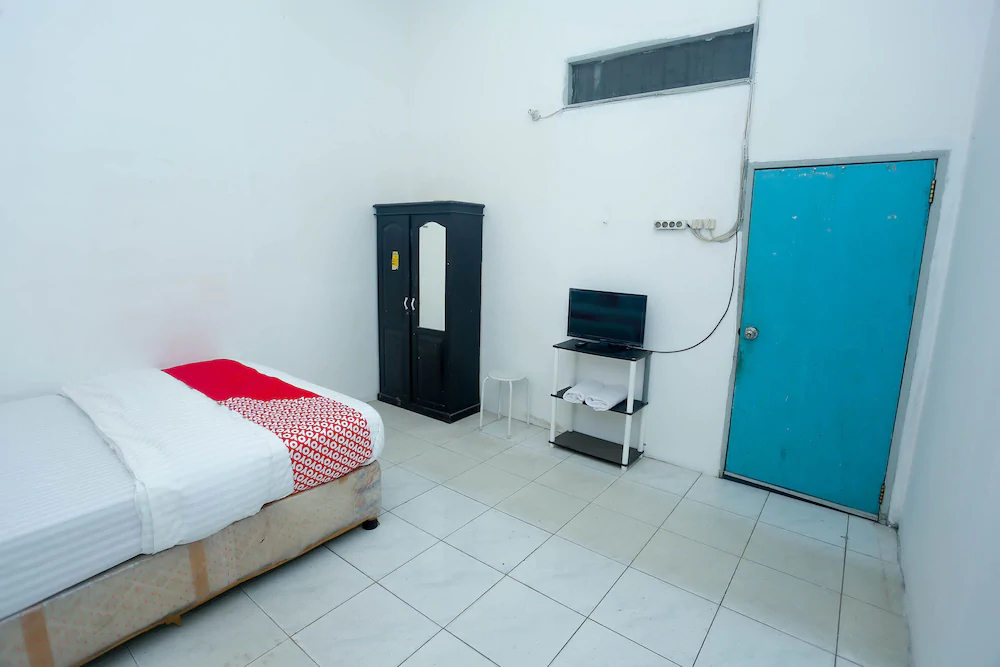Hocky Guest House by OYO Rooms