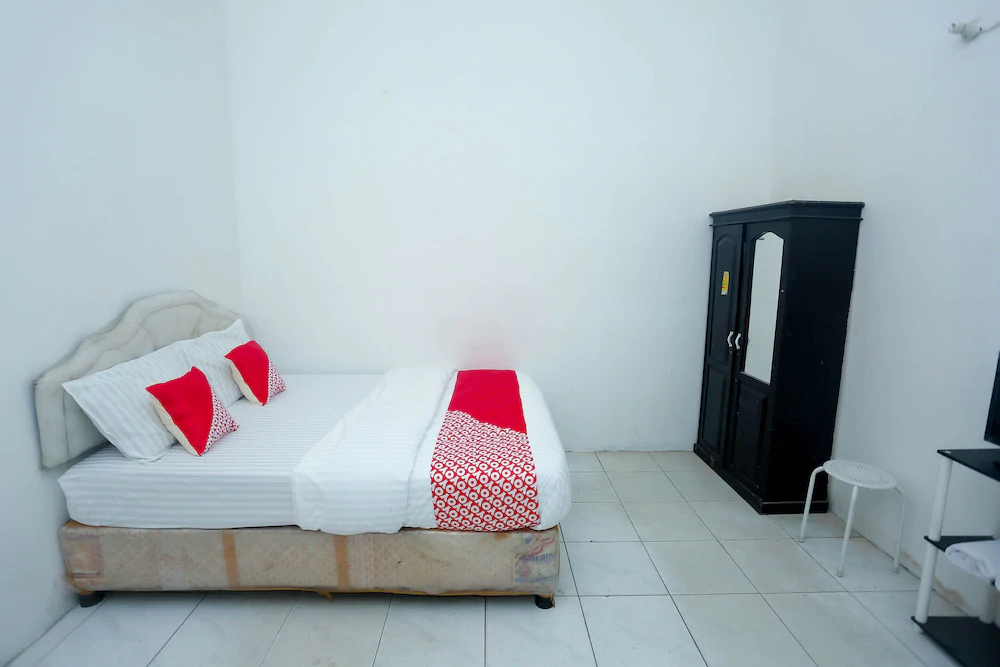 Hocky Guest House by OYO Rooms